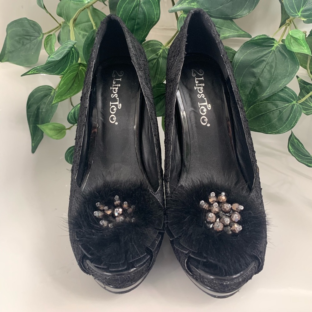 Size 7 ONLY worn once